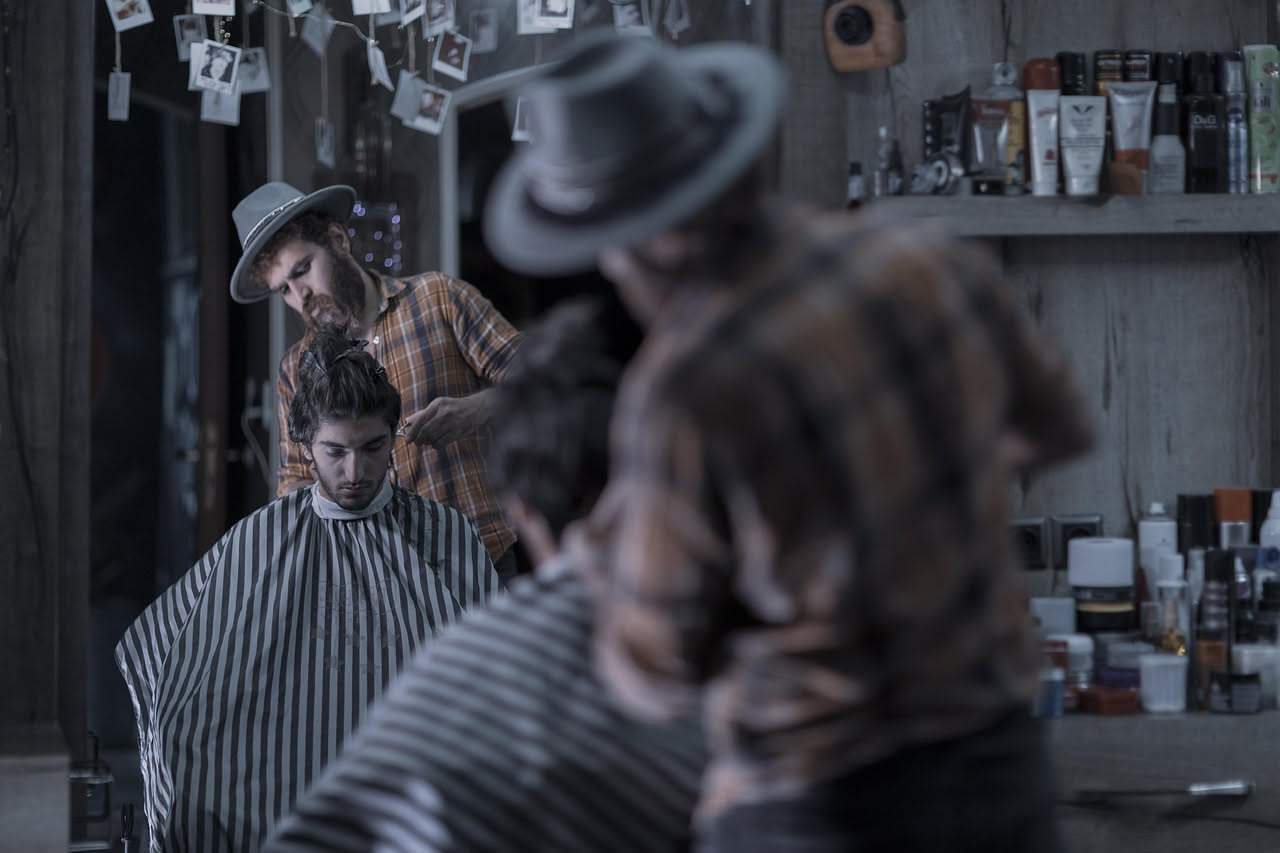 Qual è la storia del gel per capelli: le origini curiose